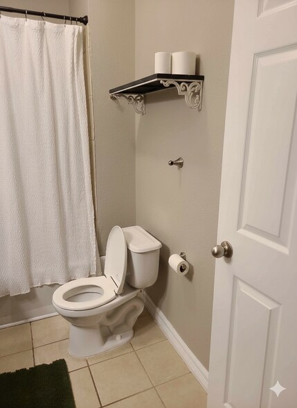 Building Photo - 6501 Jefferson Blvd