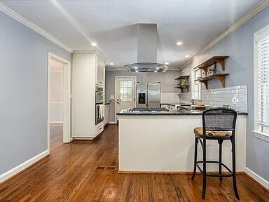 Building Photo - COMING SOON — Available August 17 | 3BR/2BA Midtown Brick Ranch | Lawn Care, Pest Control & W/D I...