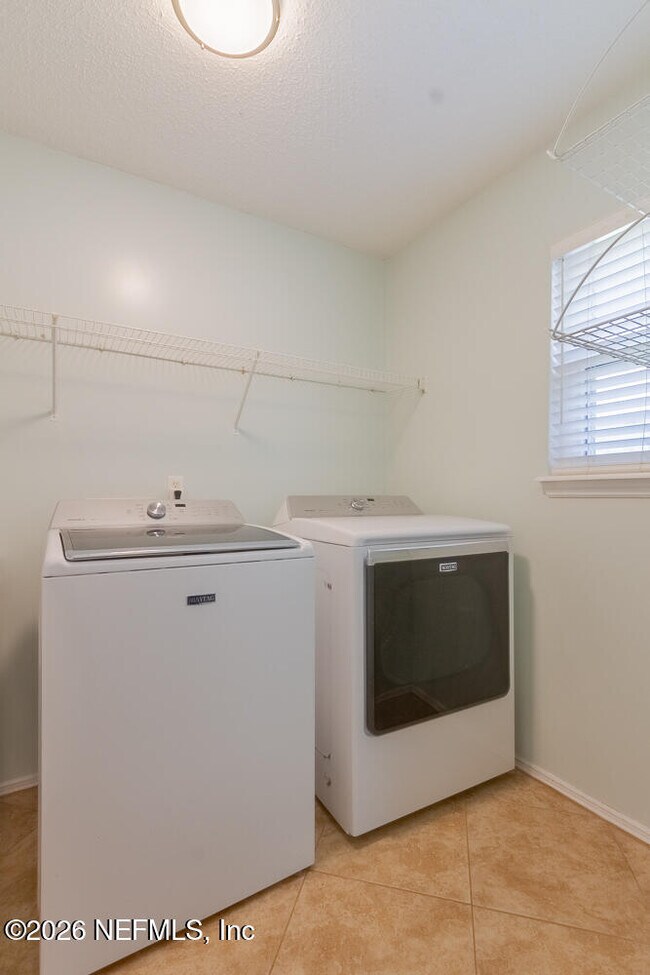 Building Photo - 13966 Sandhill Crane Dr S