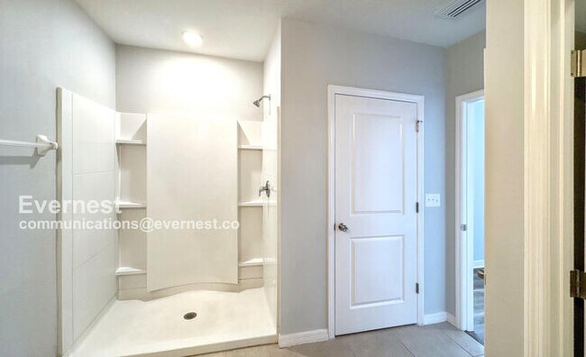 Building Photo - 5006 Willow Breeze Wy