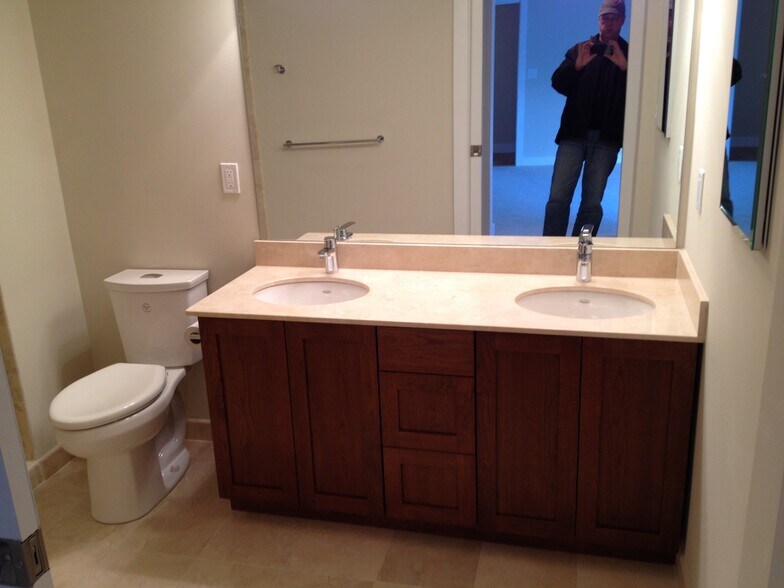Building Photo - 321 Hammond Pond Pky