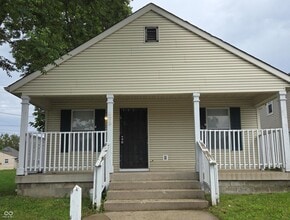 Building Photo - 525 N Belmont Ave