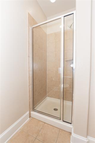 Building Photo - 675 Senda