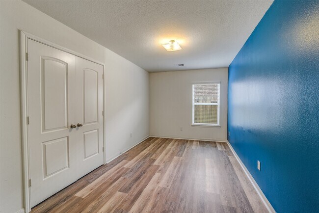 Building Photo - 22719 Tabberts Wy