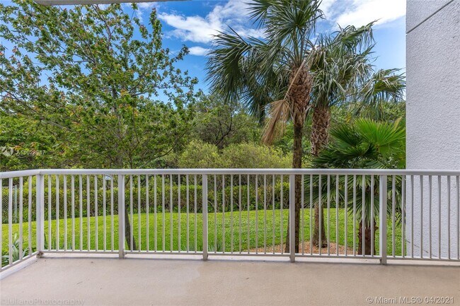 Building Photo - 15051 Royal Oaks Ln