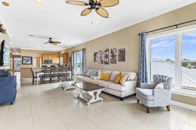 Building Photo - 1242 W Lagoon Ave