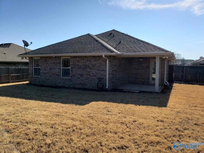 Building Photo - 172 Fields Pond Dr