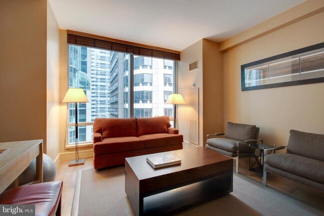 Building Photo - 1414 S Penn Square