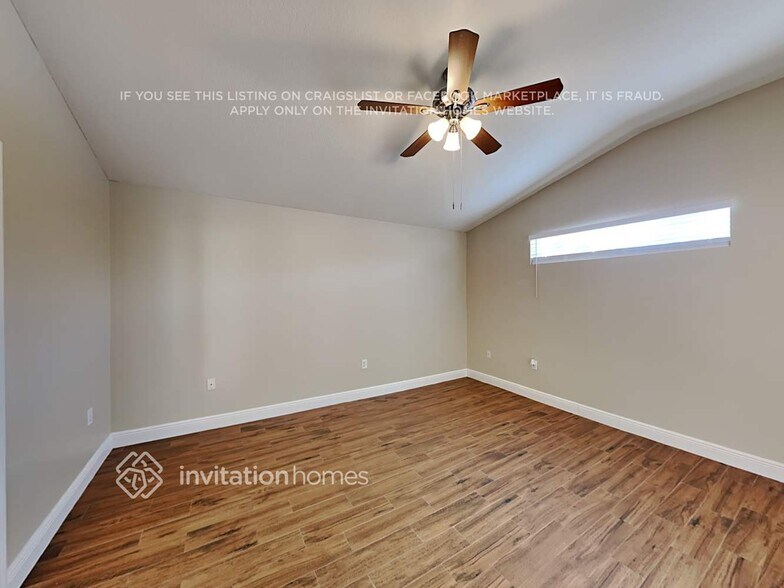 Building Photo - 1440 Baythorn Dr