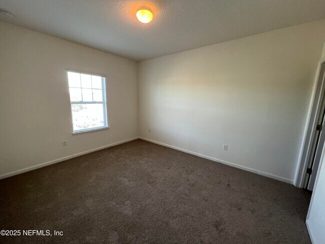 Building Photo - 4908 Key Lime Dr