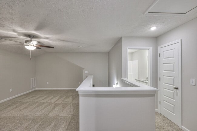 Building Photo - Modern Townhome in Manchester TN