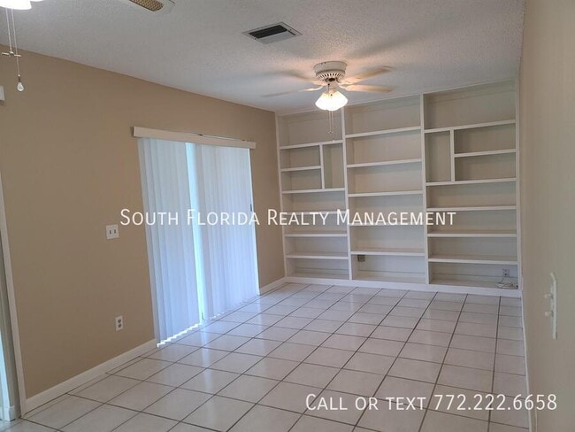 Building Photo - 4311 SE Geneva Dr