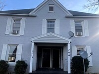 Building Photo - Two bedroom, 1 bath Quadplex in Burlington