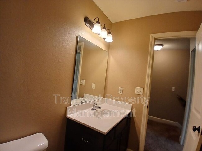 Building Photo - 21616 Westover Ct