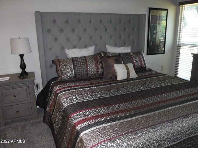 Building Photo - 11029 W Caron Dr