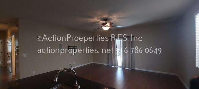Building Photo - West Park -3 Bedroom, 2 Bath,  Single Stor...