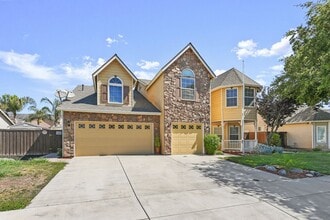 Building Photo - Home For Rent