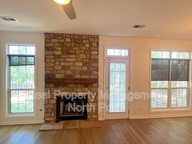 Building Photo - 155 Weatherstone Dr