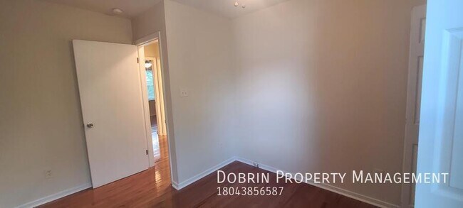 Building Photo - 1514 Kemper St