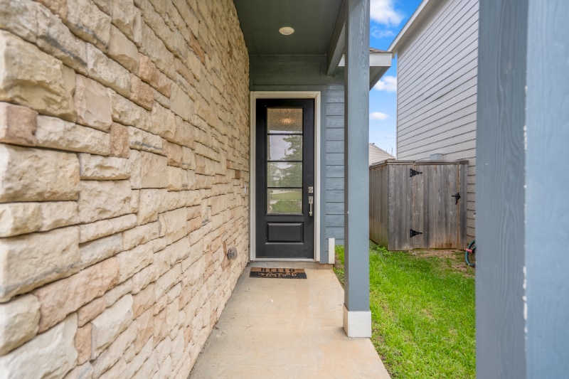 Building Photo - 613 Royal Arch Dr