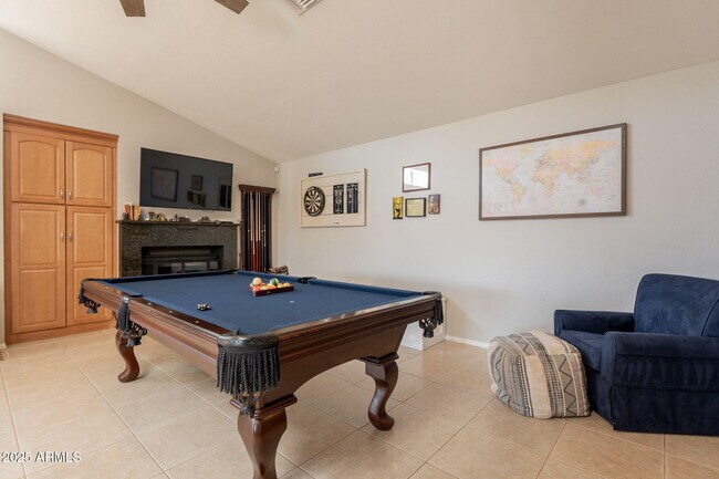 Building Photo - 3829 E Ahwatukee Dr