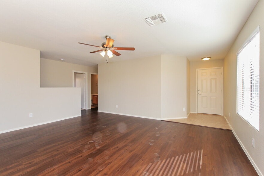 Building Photo - 16080 W Jackson St