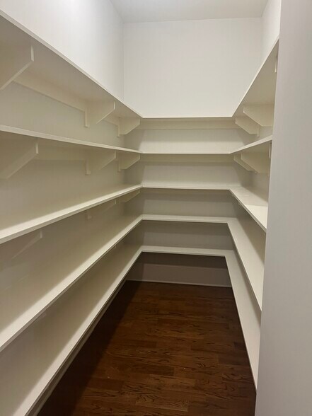 Building Photo - 4040 Felton Cir