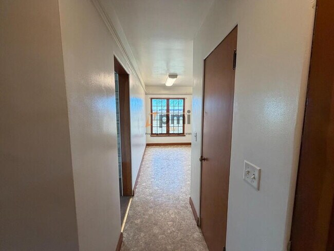 Building Photo - 13403 223rd Ave