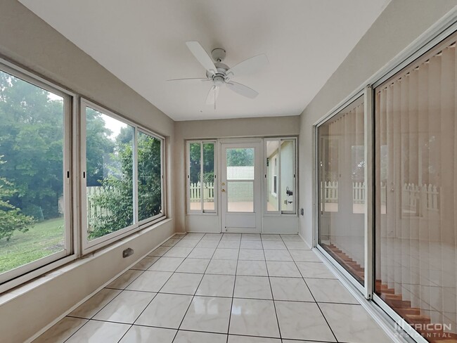 Building Photo - 6534 Covewood Dr