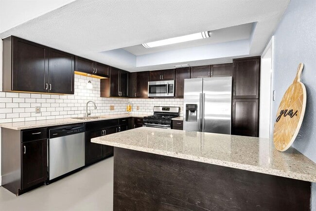Building Photo - 1702 Coturnix Dr