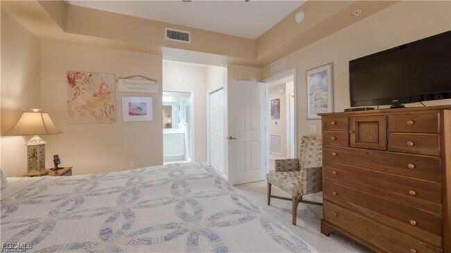 Building Photo - 10530 Amiata Way