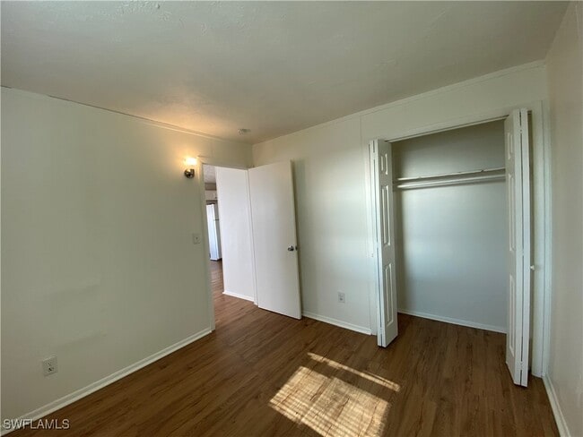 Building Photo - 3215 Jeffcott St
