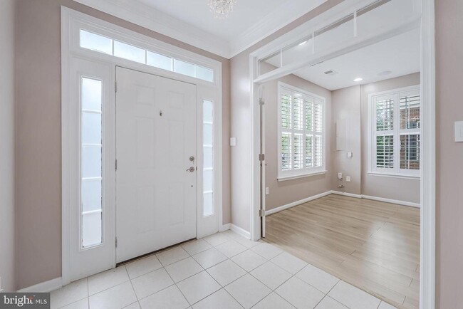 Building Photo - 42785 Hay Rd