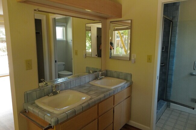 Building Photo - 21590 Fitzgerald Dr