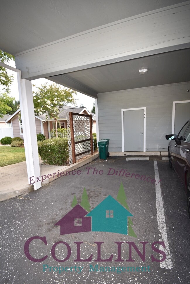 Building Photo - 127 Highlands Ct