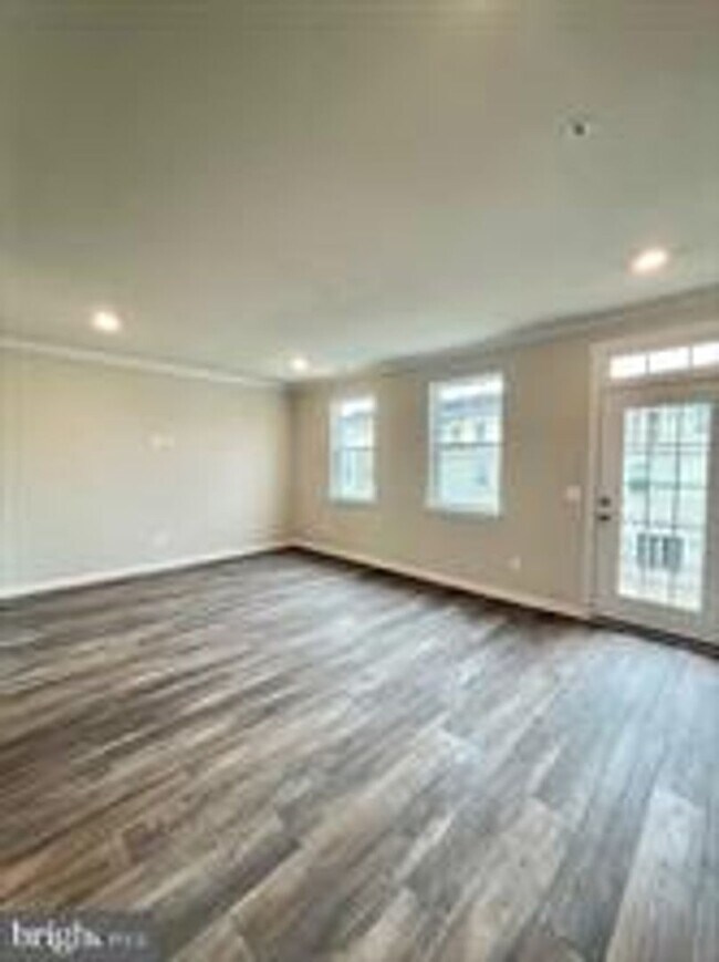Building Photo - SPACIOUS LUXURY CONDO IN WESTVIEW SOUTH FREDERICK