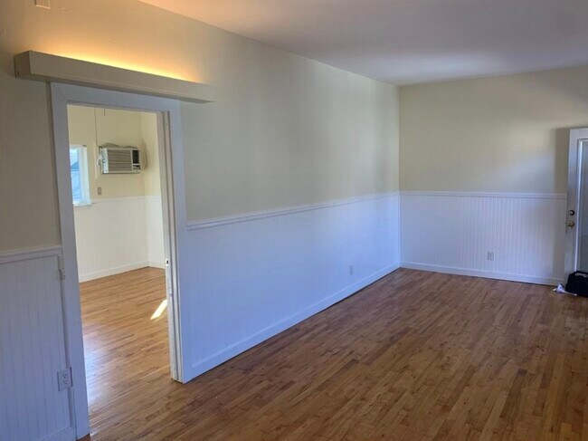 Primary Photo - 820 Heights Blvd
