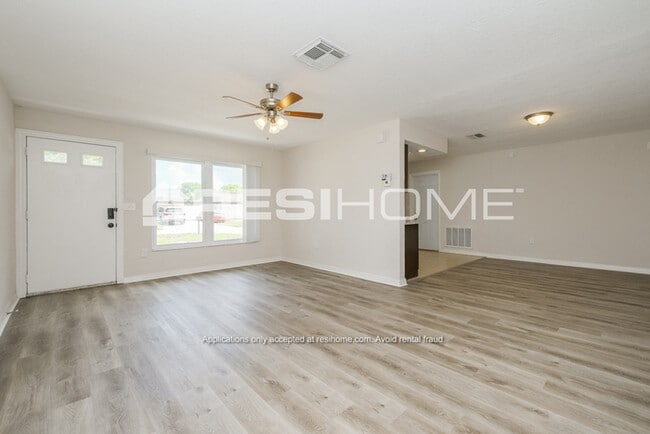 Building Photo - 7640 Ironbark Drive