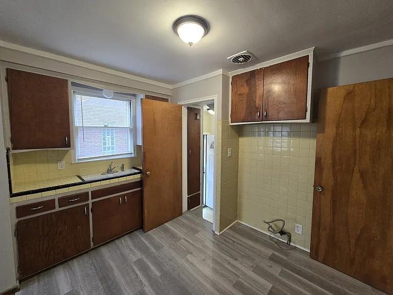 Building Photo - 18147 Runyon St