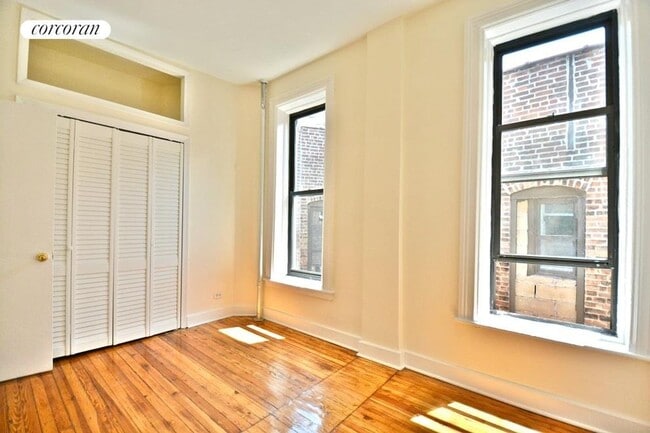 Building Photo - 526 W 123rd St