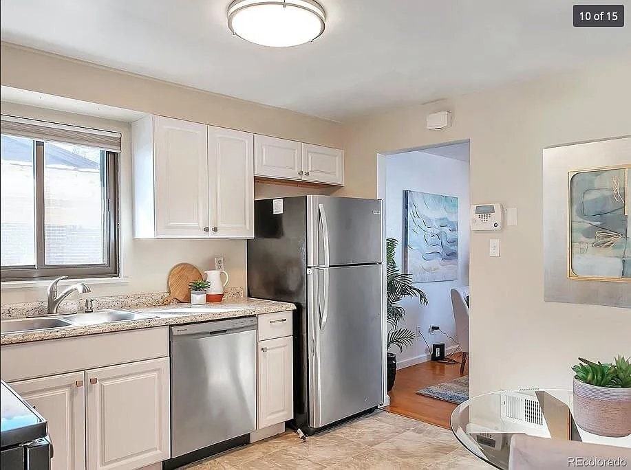 Building Photo - 3160 Xanadu St