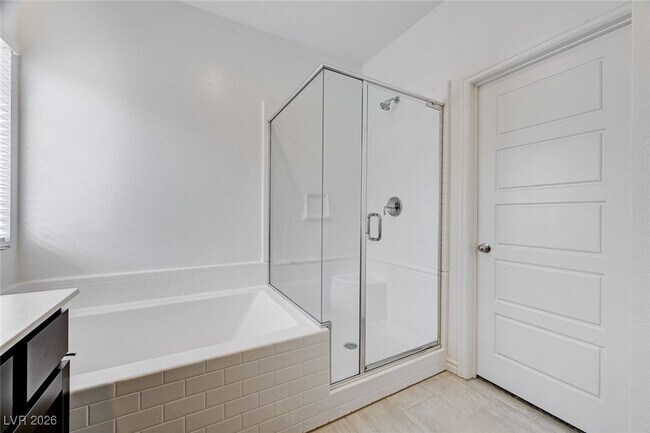 Building Photo - 3791 McLeod Dr