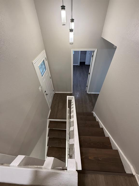 Building Photo - 1606 Waterloo Tr