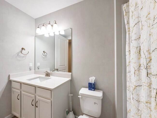 Building Photo - 4660 Arboretum Cir