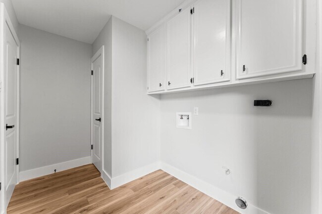 Building Photo - 20534 Laverton Dr