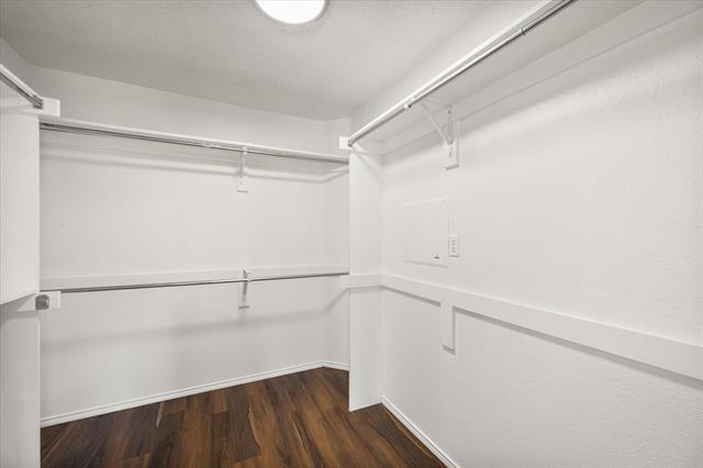 Building Photo - 1406 Anglican Dr