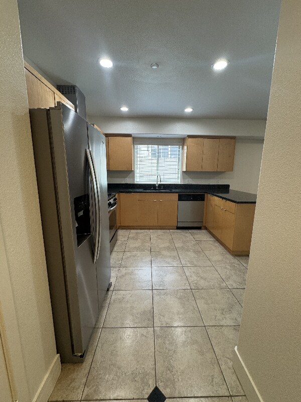 Building Photo - 11312 Huston St