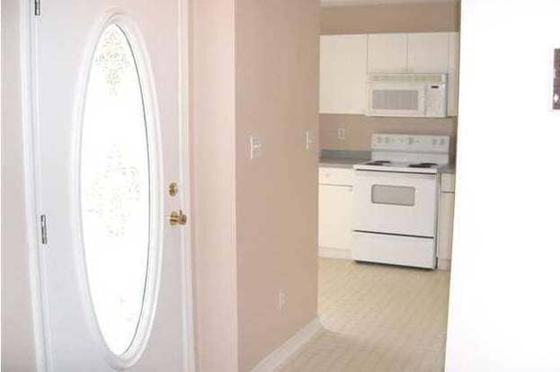 Building Photo - 1065 Antigua Cir
