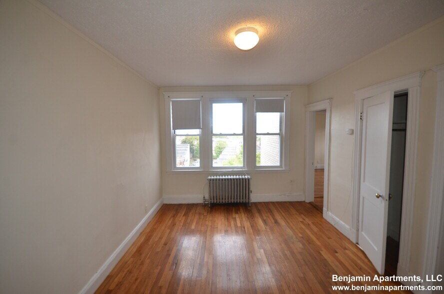 Building Photo - 1626 Commonwealth Ave