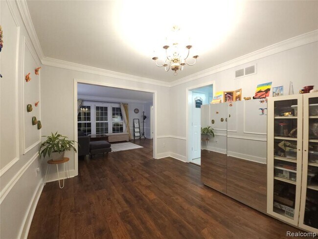 Building Photo - 45520 Morningside Dr